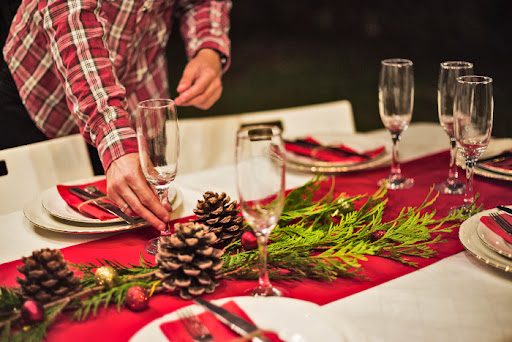 La mesa navideña, afuera: el calor se mantiene y a la amenaza Omicron le viene bien 